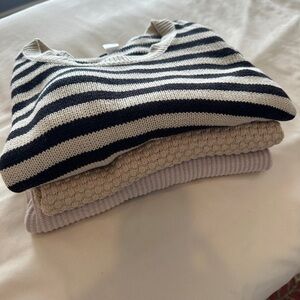 Striped Navy and Beige Sweater. Two cream sweater. Size xs